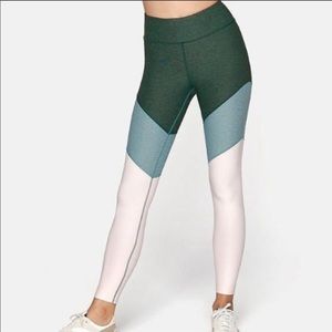 NWOT Outdoor Voices 7/8 Leggings | XS | Never Worn